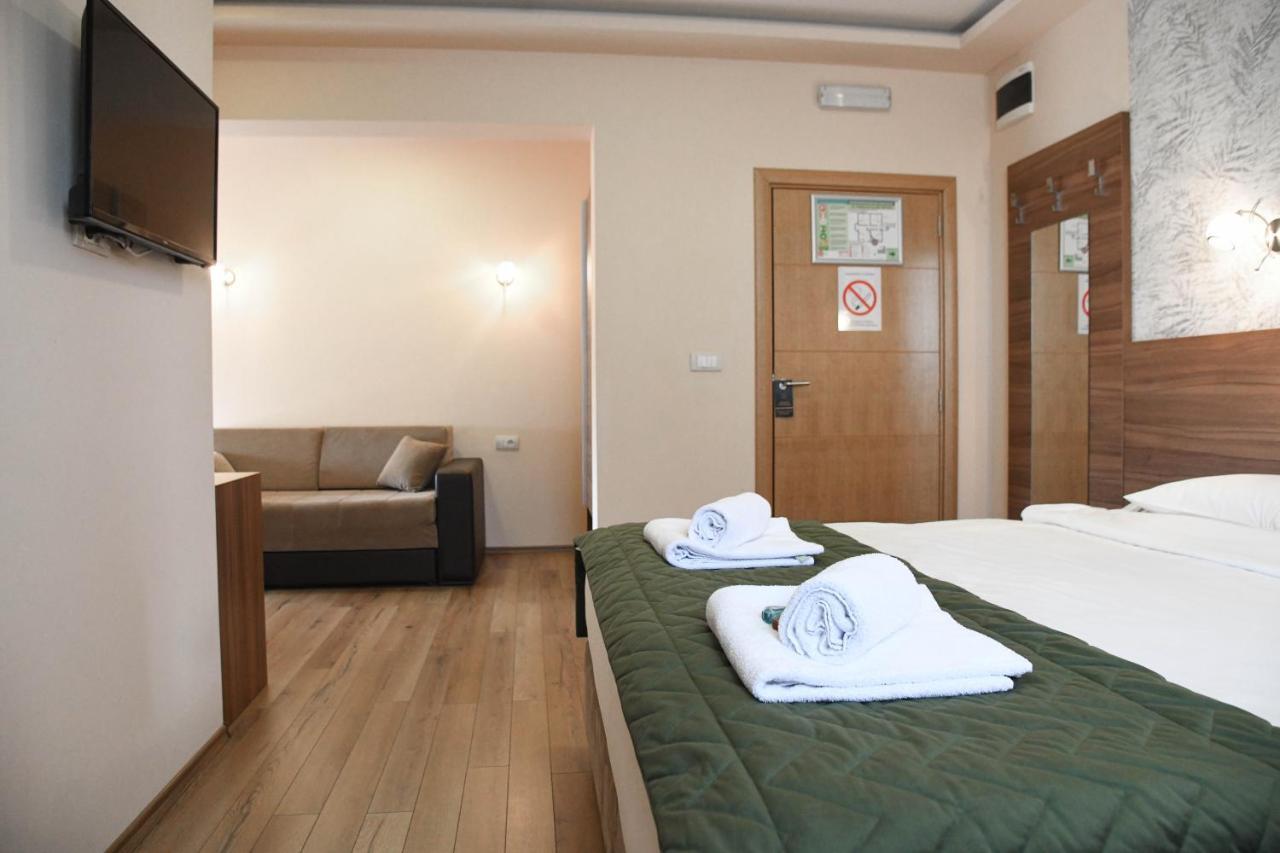 Hotel Garden Нови Сад Екстериор снимка