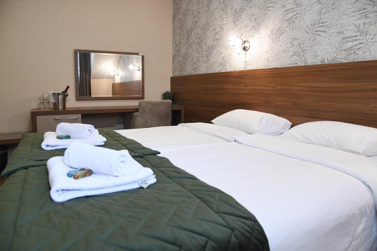 Hotel Garden Нови Сад Екстериор снимка