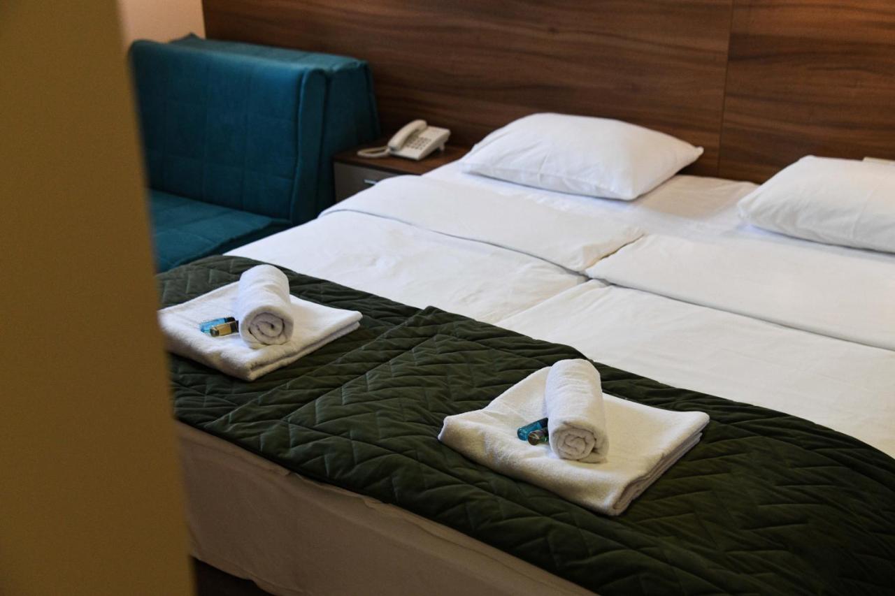 Hotel Garden Нови Сад Екстериор снимка