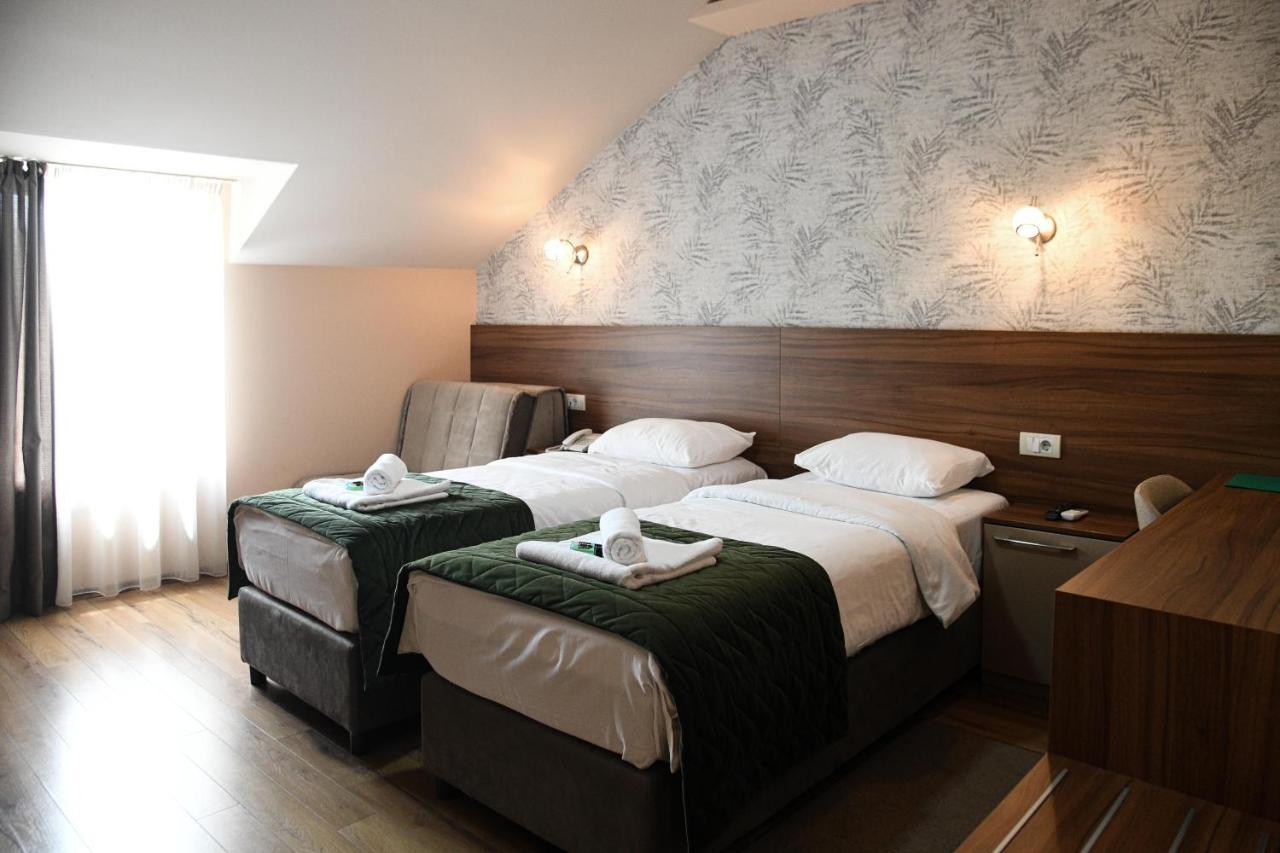 Hotel Garden Нови Сад Екстериор снимка