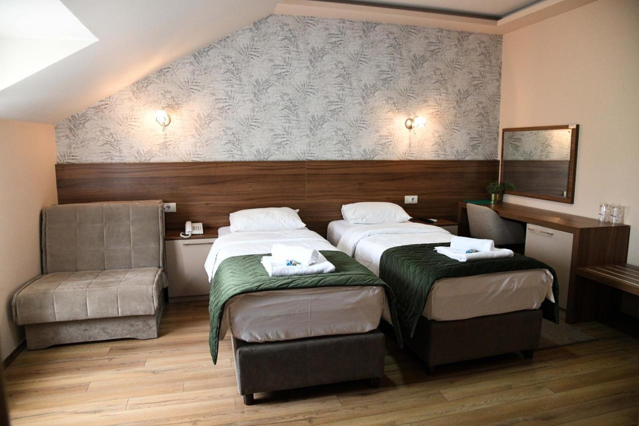 Hotel Garden Нови Сад Екстериор снимка